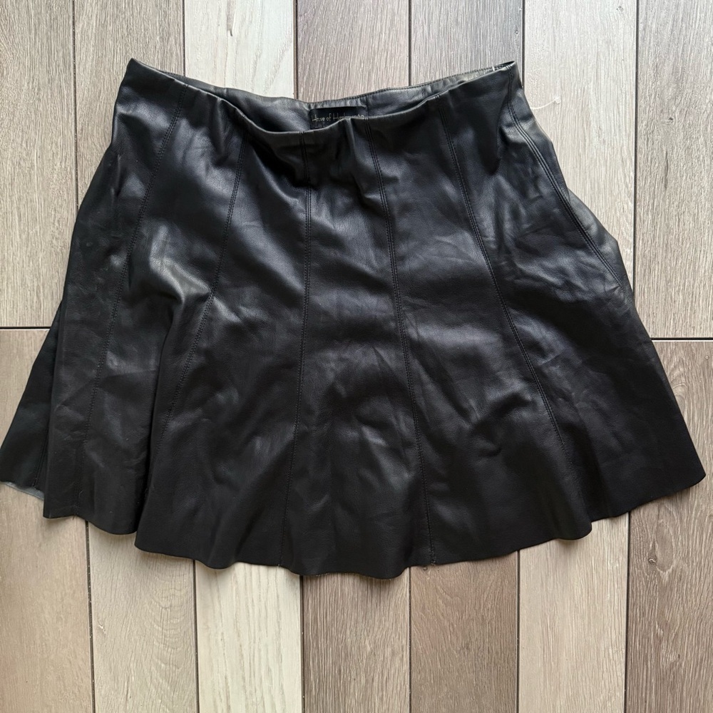 House of Harlow 1960 Black A-Line Skirt